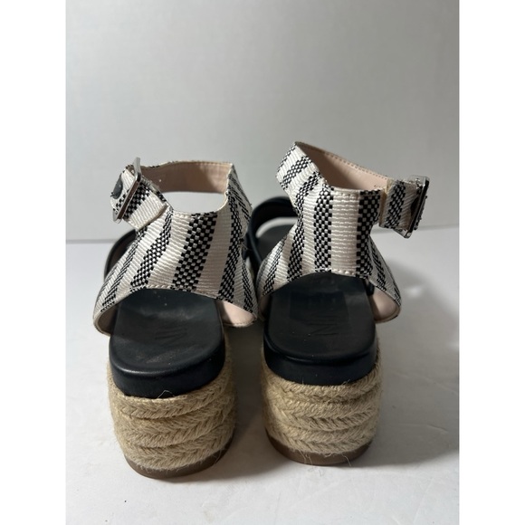 Nine West Black and White Striped Women's Sandals - Picture 3 of 8